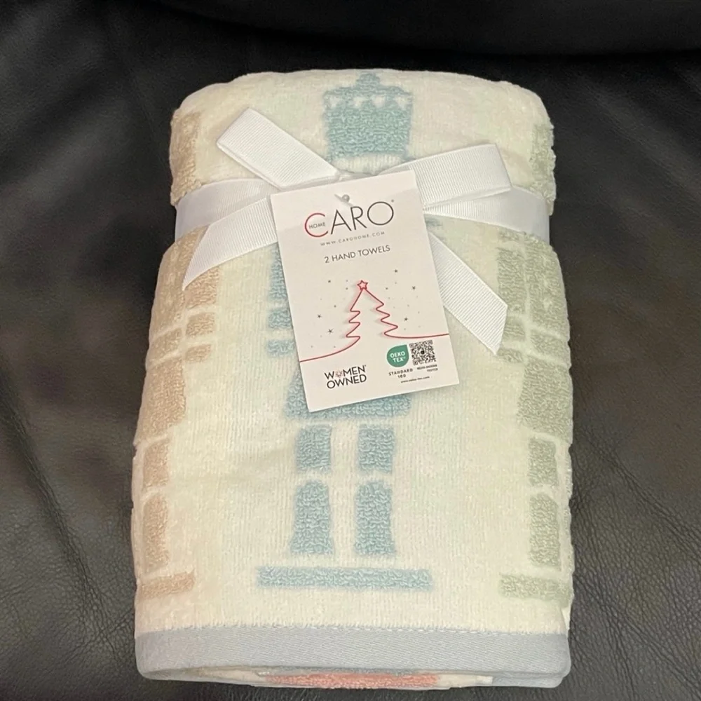 CARO HOME, Nutcracker Hand Towels, Set of 2